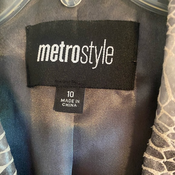 Metrostyle FAUX Snakeskin 100% Leather Jacket Coat size 10, Medium Silver Ivory - Picture 3 of 7
